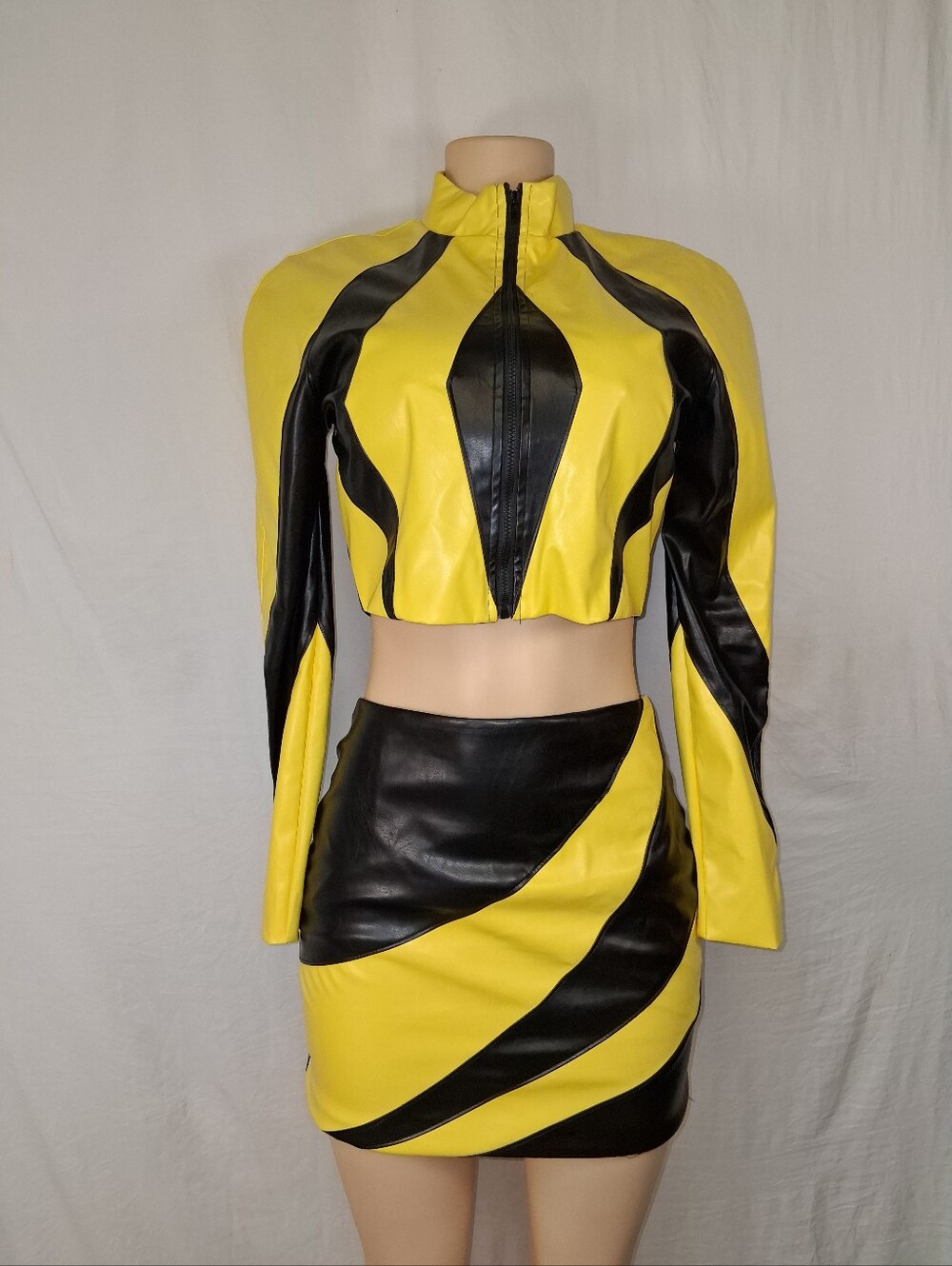 Fashion Nova Yellow & Black Colorblock Mini Skirt - Picture 13 of 17